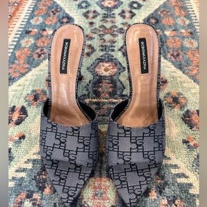 BCBGMaxazria Women's Dana Sandal Logo Heel